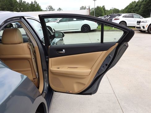 Used 2009 Nissan Maxima 3.5 SV w/ Premium Pkg FWD image 36