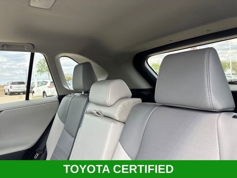 Used 2025 Toyota RAV4 Limited image 25