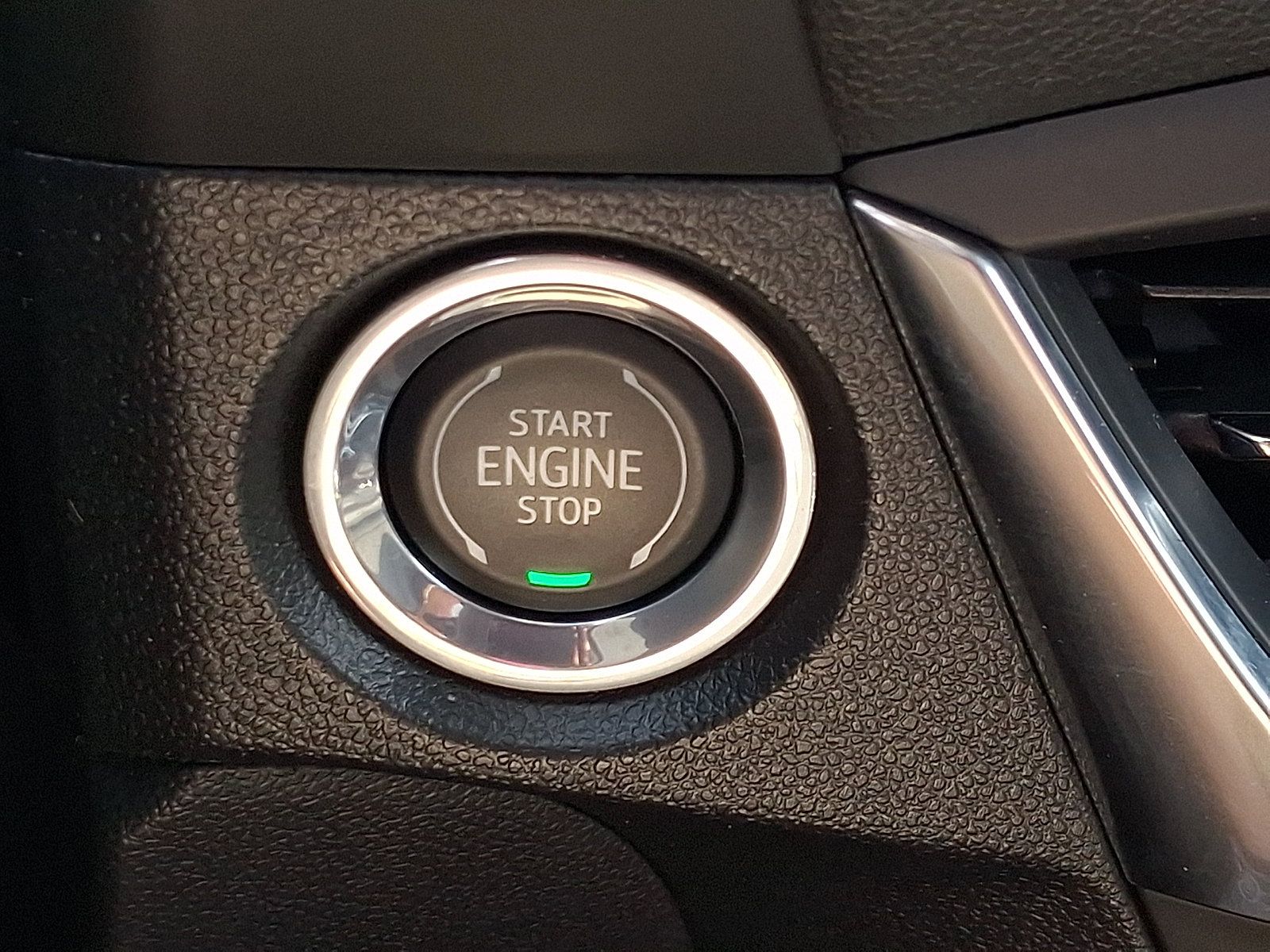 Used 2024 Buick Encore GX Preferred w/ Comfort Package FWD image 24