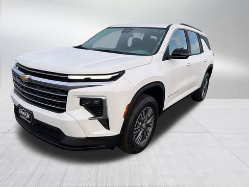 New 2026 Chevrolet Traverse LT image 4