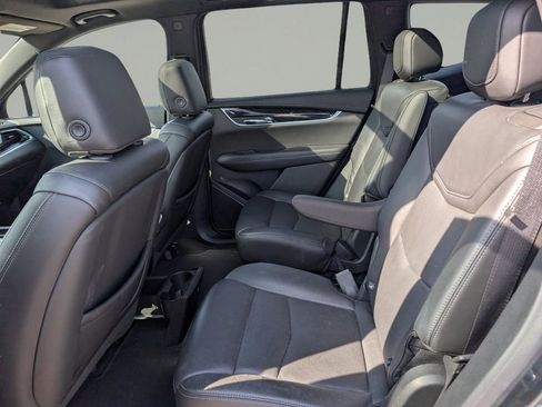 Used 2020 Cadillac XT6 Premium Luxury image 15