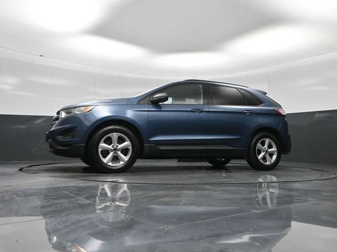 Used 2018 Ford Edge SE image 23