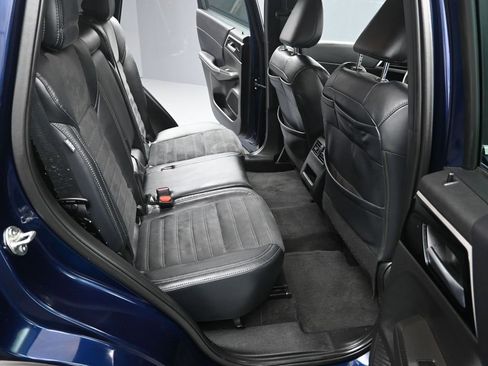 Used 2022 Mitsubishi Outlander SE image 38