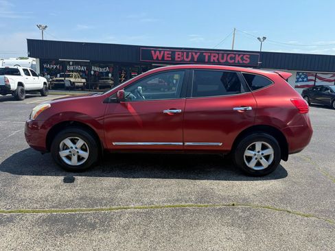 Used 2013 Nissan Rogue S w/ Special Edition Pkg FWD image 6