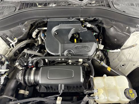 Used 2020 Ford Explorer XLT w/ Equipment Group 202A image 55