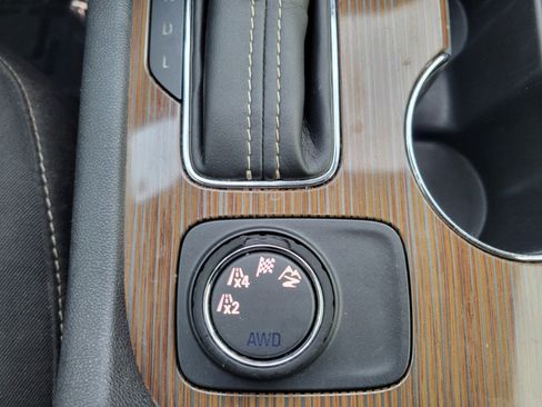 Used 2018 GMC Acadia SLE w/ LPO, Floor Liner Package image 29