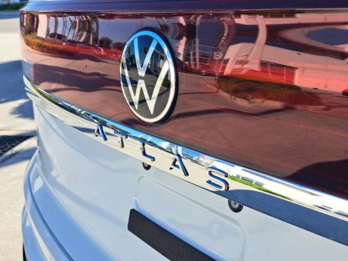 New 2026 Volkswagen Atlas Cross Sport SEL Premium R-Line AWD/4WD image 6