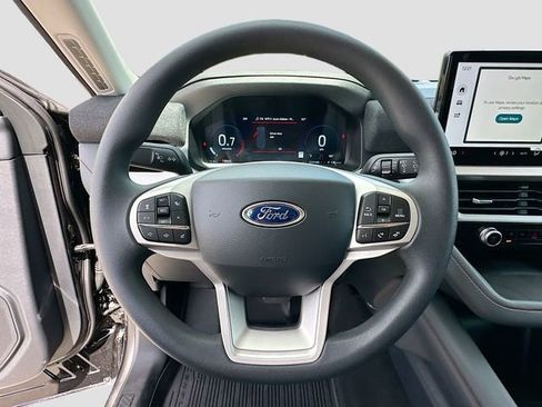 New 2026 Ford Explorer Active RWD image 7