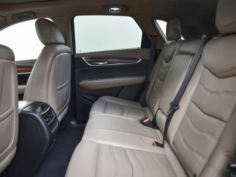 Used 2018 Cadillac XT5 Platinum w/ Driver Assist Package image 12