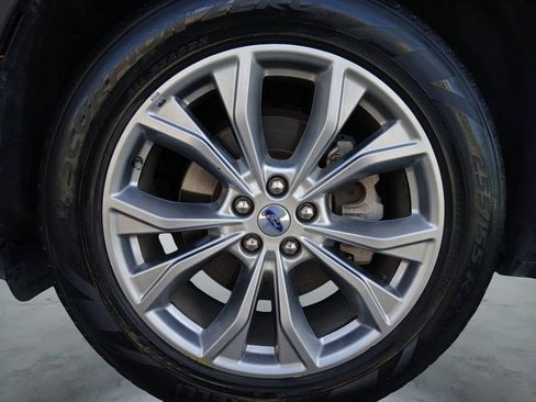 Used 2022 Ford Explorer XLT w/ Equipment Group 202A RWD image 14