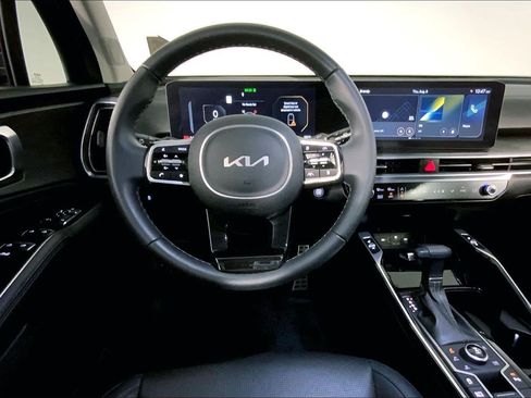 Certified 2024 Kia Sorento SX AWD/4WD image 5