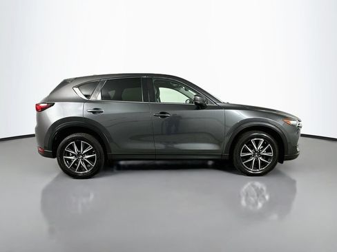 Used 2018 MAZDA CX-5 Touring w/ Preferred Equipment Package FWD image 9
