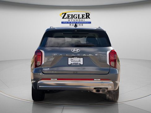 Used 2024 Hyundai Palisade Calligraphy image 7