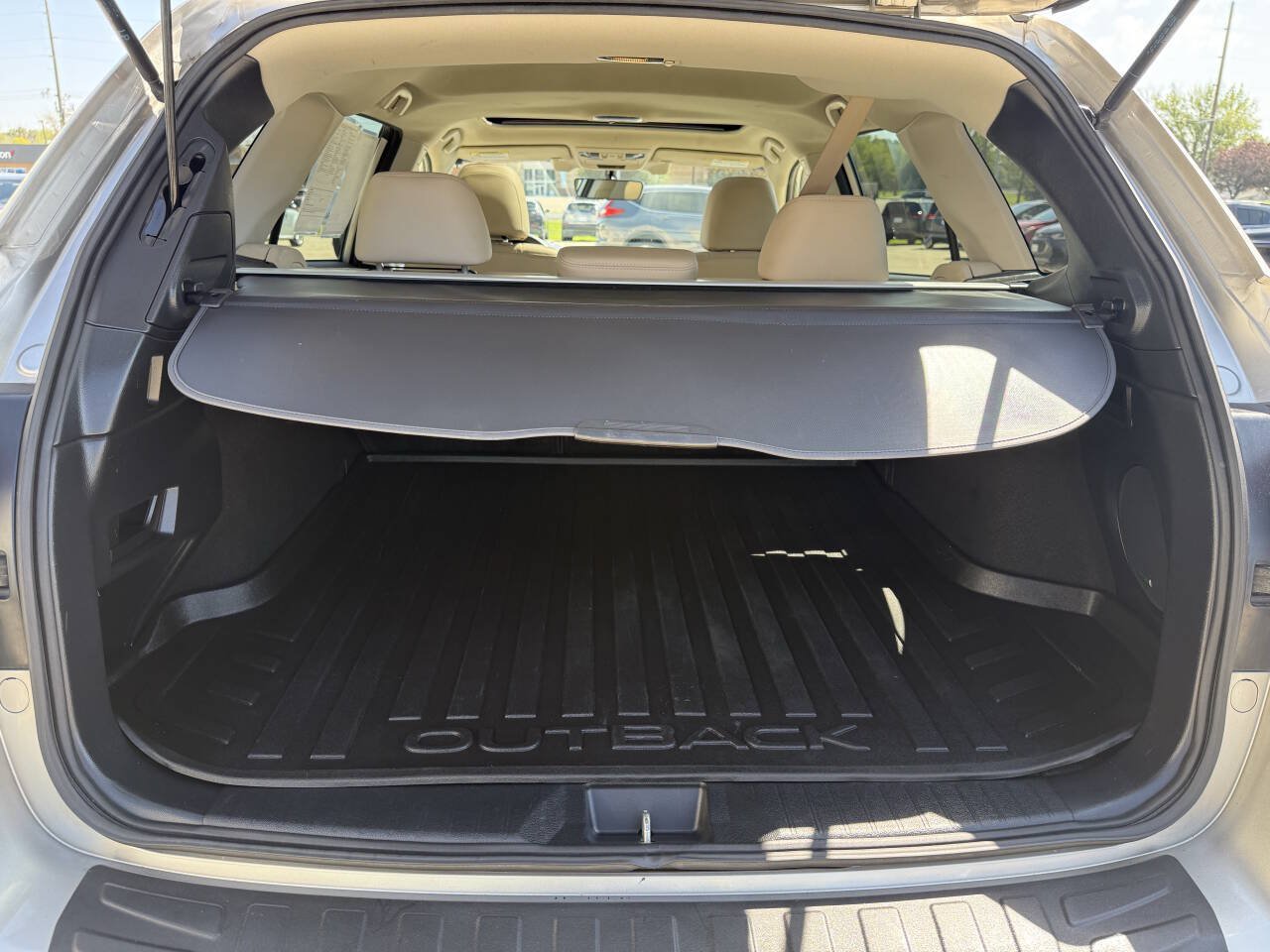 Used 2018 Subaru Outback 2.5i Limited AWD/4WD image 13