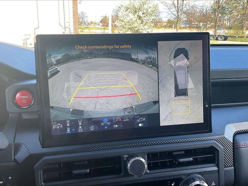 Used 2025 Toyota Tacoma TRD Pro image 15