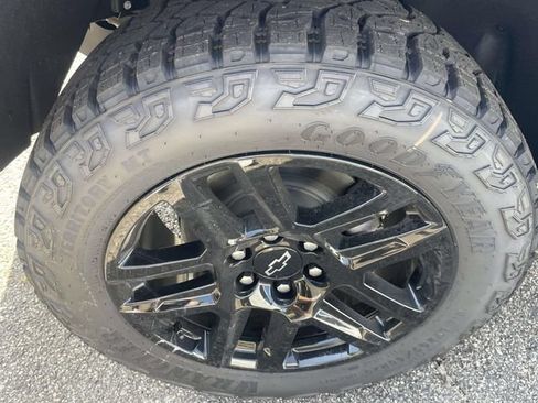 New 2026 Chevrolet Silverado 1500 Custom Trail Boss AWD/4WD image 9