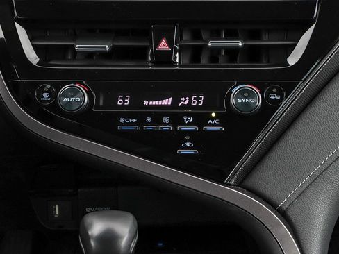 Used 2024 Toyota Camry XSE image 15