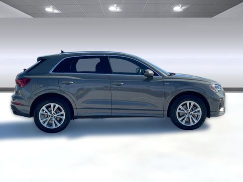 Certified 2023 Audi Q3 2.0T Premium Plus w/ Premium Plus Package image 8