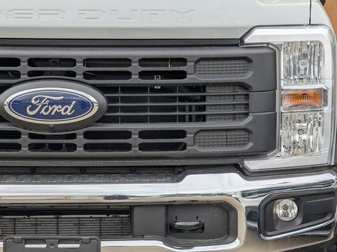 New 2026 Ford F450 XL w/ 360-Degree Camera Package AWD/4WD image 8