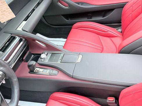Used 2021 Lexus LC 500 Convertible image 38