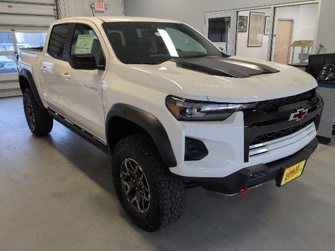 New 2026 Chevrolet Colorado ZR2 w/ Technology Package image 7