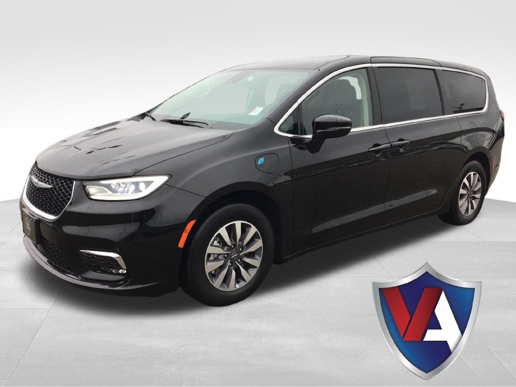 Used 2024 Chrysler Pacifica Limited FWD 360° Tour
