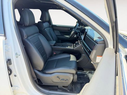 Used 2025 Hyundai Santa Fe Calligraphy AWD/4WD image 24