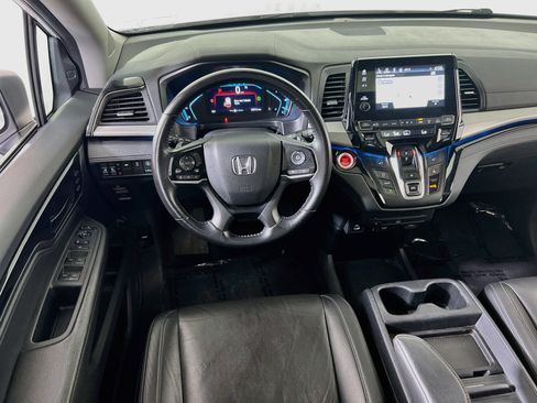 Used 2023 Honda Odyssey Touring image 23