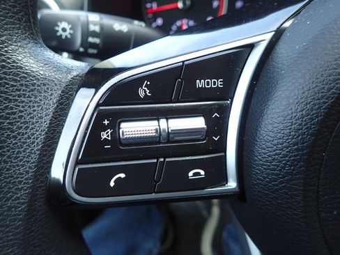 Used 2021 Kia Forte LXS image 14