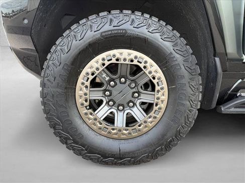 Used 2024 GMC Hummer EV 3X w/ Extreme Off-Road Package image 25