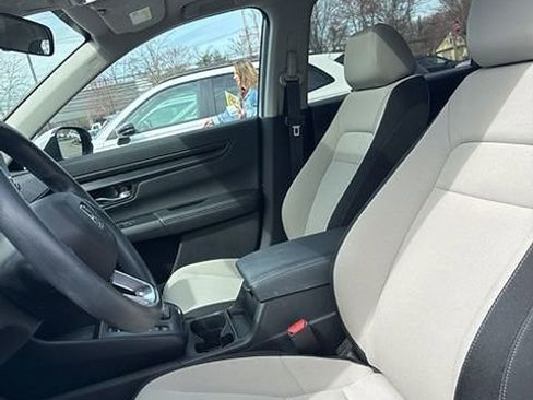 Used 2023 Honda CR-V EX image 7