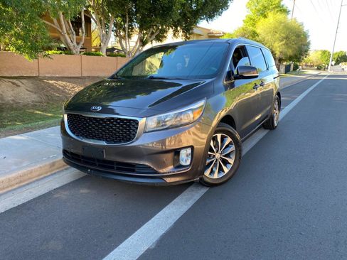 Used 2016 Kia Sedona SX image 72