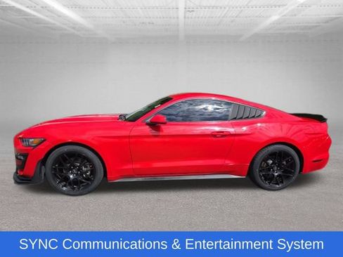 Used 2017 Ford Mustang Coupe RWD image 4