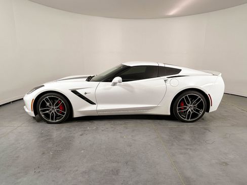 Used 2016 Chevrolet Corvette Stingray Coupe image 8