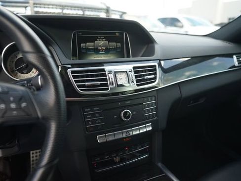 Used 2016 Mercedes-Benz E 350 Sedan image 27