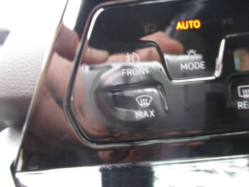 Used 2023 Volkswagen GTI S image 36