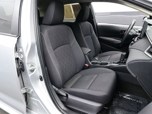 Used 2023 Toyota Corolla LE image 12