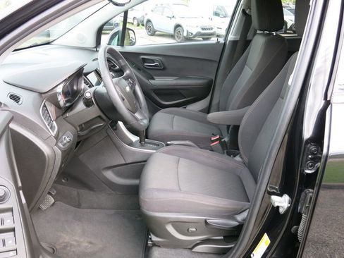 Used 2019 Chevrolet Trax LT image 13