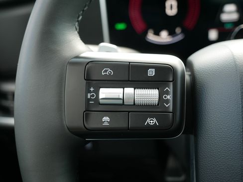 Certified 2026 Hyundai Santa Fe SEL image 31