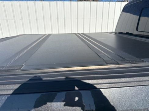 Used 2019 Ford F150 Lariat image 10