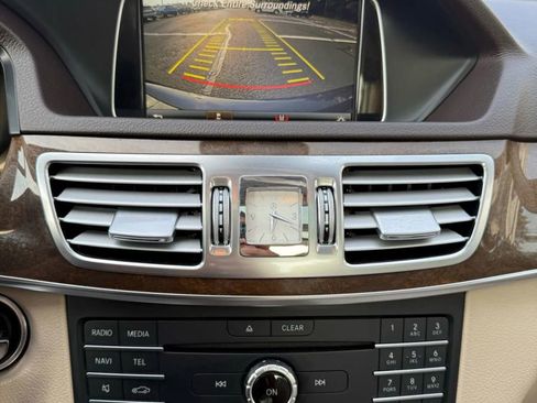 Used 2016 Mercedes-Benz E 350 4MATIC Sedan image 20