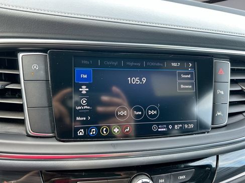 Used 2023 Buick Enclave Essence w/ Experience Buick Package FWD image 23