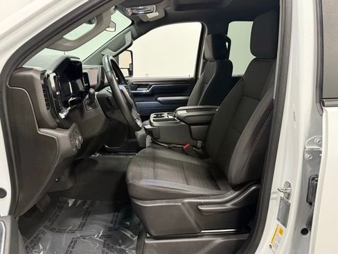 Used 2024 Chevrolet Silverado 2500 LT image 15