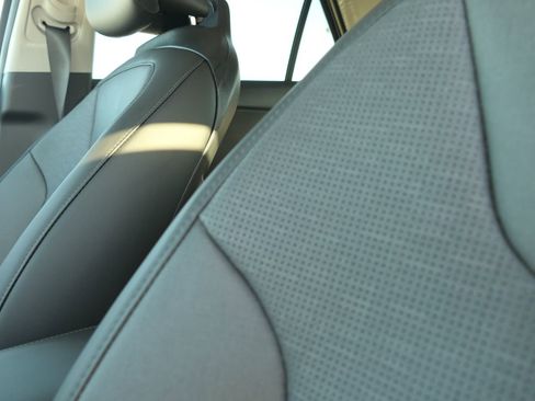 New 2025 Kia Niro Wave w/ Wave Preserve Package image 10