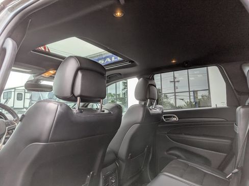 Used 2020 Jeep Grand Cherokee Altitude AWD/4WD image 40
