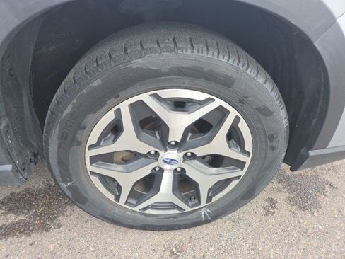 Used 2019 Subaru Forester Premium AWD/4WD image 21