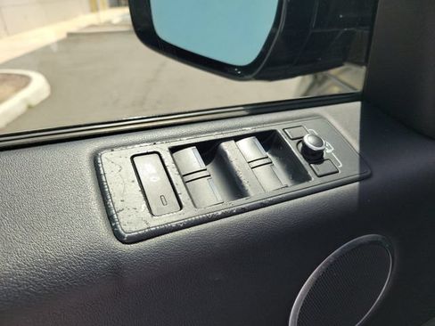 Used 2016 Land Rover Range Rover Sport HSE AWD/4WD image 18