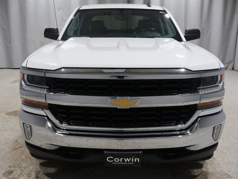 Used 2018 Chevrolet Silverado 1500 LT w/ All Star Edition image 9