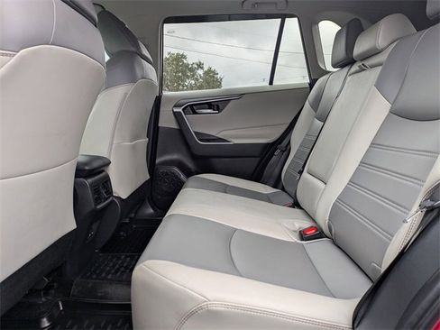 Used 2025 Toyota RAV4 XLE Premium image 15