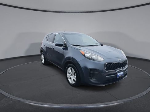Used 2017 Kia Sportage LX w/ Option Group 012 image 3
